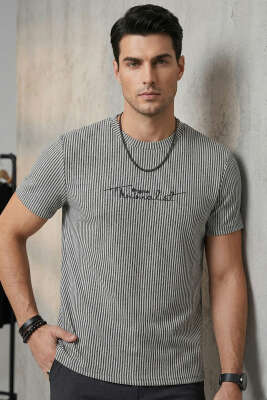 Çizgili Bisiklet Yaka T-shirt Siyah - WİPEOUT