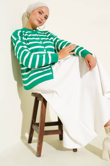 Çizgili Düğme Detaylı Kısa Triko Hırka Yeşil - Hırka