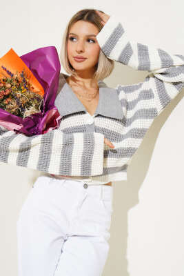 Çizgili Düğmeli Kısa Triko Hırka Gri - Kadın Giyim Modelleri