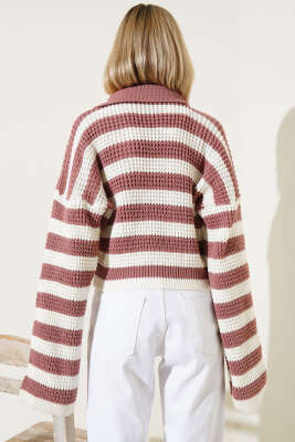 Çizgili Düğmeli Kısa Triko Hırka Gül Kurusu - Kadın Giyim Modelleri