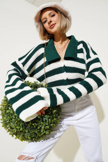 Çizgili Düğmeli Kısa Triko Hırka Zümrüt - Yeni Giyim