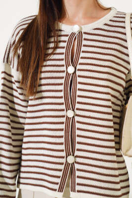 Çizgili Düğmeli Triko Crop Hırka Bej - Triko Hırka