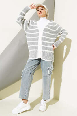 Çizgili Düğmeli Triko Hırka Gri - Triko Hırka