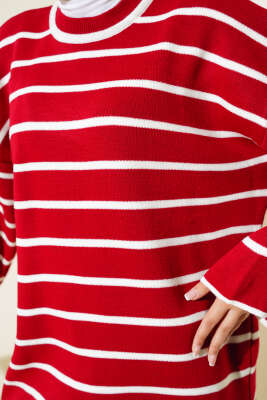 Çizgili Düşük Omuz Triko Tunik Kırmızı - Triko Tunik