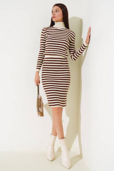 Çizgili Etekli Body Triko Takım Bej - Triko