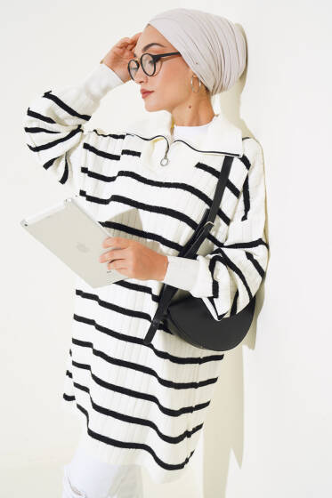 Çizgili Fitilli Yakası Fermuarlı Triko Tunik Siyah - Triko