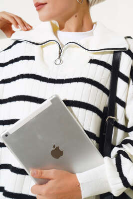 Çizgili Fitilli Yakası Fermuarlı Triko Tunik Siyah - Triko Tunik