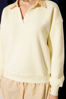 Çizgili Gömlek Garnili Üç İplik Sweatshirt Sarı - Kadın Giyim Modelleri