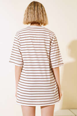 Çizgili Kısa Kol T-shirt Kahve - Kadın Giyim Modelleri