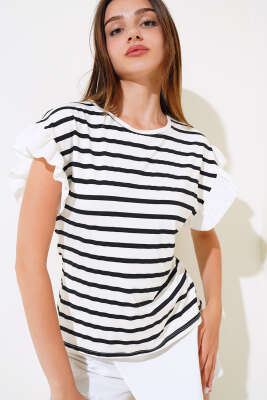 Çizgili Kol Fırfırlı T-shirt Ekru - TOP SHOW