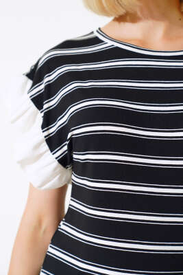 Çizgili Kol Fırfırlı T-shirt Siyah - Kadın Giyim Modelleri