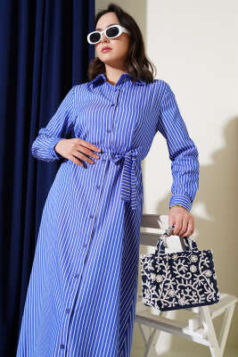 Çizgili Kuşaklı Elbise Saks - Tesettür Elbise