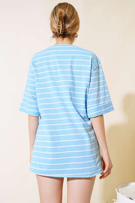 Çizgili Mavi Tshirt - Kadın Giyim Modelleri