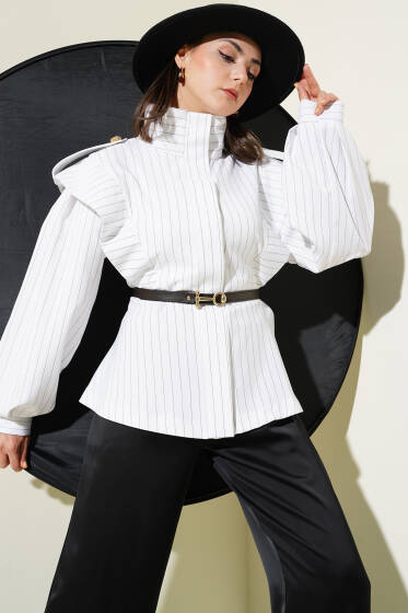 Çizgili Omuz Apoletli Kemerli Ceket Beyaz - Ceket