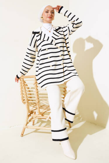 Çizgili Salaş Ceketli Triko Takım Bej - İkili Takım