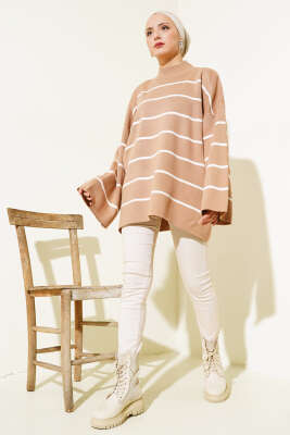 Çizgili Salaş Dik Yaka Triko Tunik Büsküvi - Triko Tunik