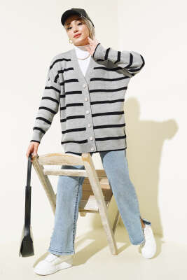 Çizgili Salaş Hırka Gri Siyah - Triko Hırka