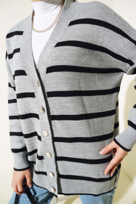 Çizgili Salaş Hırka Gri Siyah - Triko Hırka