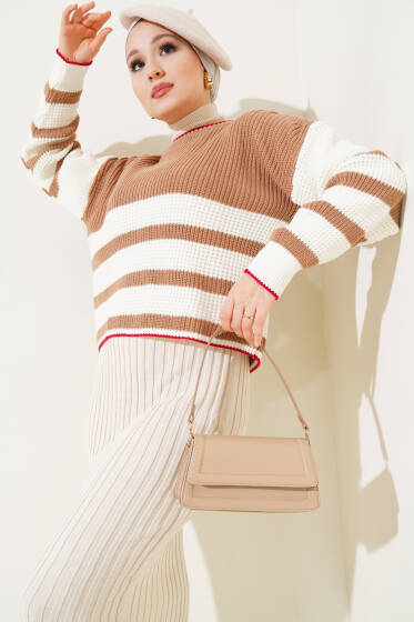 Çizgili Triko Crop Kazak Büsküvi - Triko