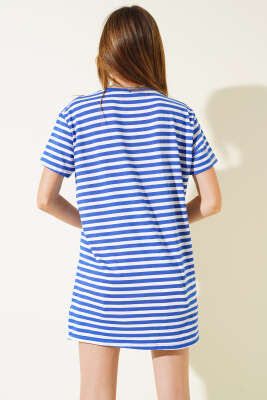 Çizgili Viskon Salaş T-shirt Saks - Kadın Giyim Modelleri