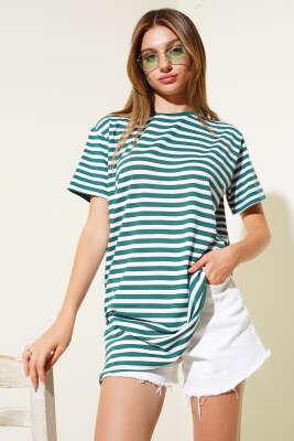 Çizgili Viskon Salaş T-shirt Zümrüt - Kadın Giyim Modelleri