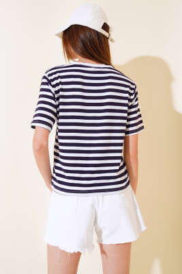 Çizgili Viskon T-shirt Lacivert - Kadın Giyim Modelleri