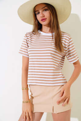 Çizgili Viskon T-shirt Latte - Kadın Giyim Modelleri