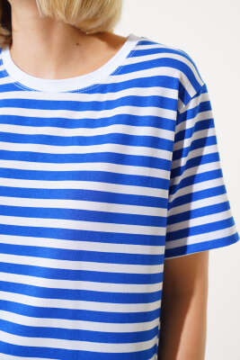 Çizgili Viskon T-shirt Saks - Kadın Giyim Modelleri