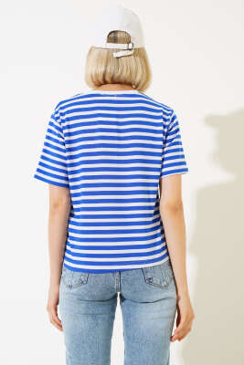 Çizgili Viskon T-shirt Saks - Kadın Giyim Modelleri