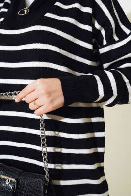 Çizgili Yakası Yarım Fermuarlı Triko Tunik Siyah - Triko Tunik