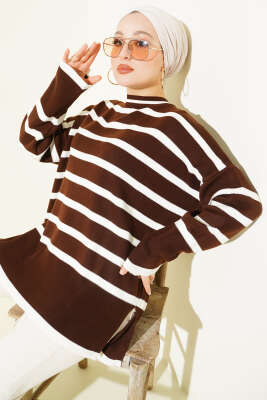 Çizgili Yan Yırtmaçlı Triko Kazak Kahve - ARISOY