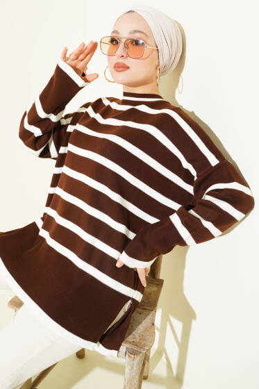 Çizgili Yan Yırtmaçlı Triko Kazak Kahve - Triko Kazak