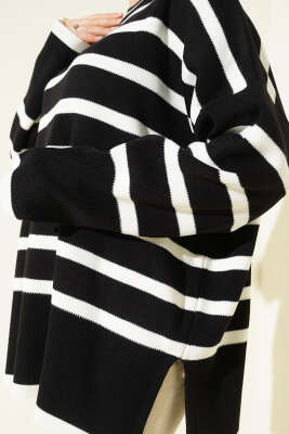 Çizgili Yan Yırtmaçlı Triko Kazak Siyah - Triko Kazak