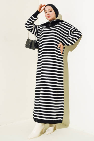 Çizgili Yarım Fermuarlı Triko Elbise Siyah - Elbise