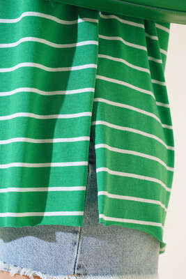 Çizgili Yeşil Tshirt - Thumbnail