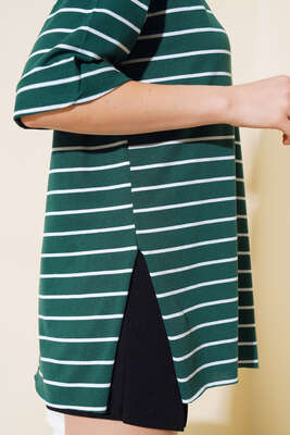 Çizgili Zümrüt Yeşili Tshirt - Kadın Giyim Modelleri