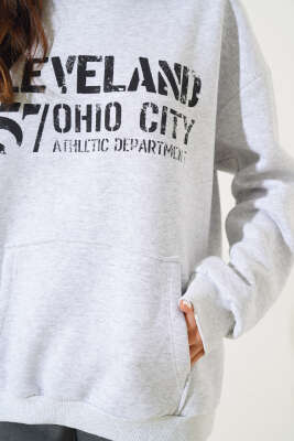 Cleveland Yazılı Kapüşonlu Üç İplik Sweatshirt Melanj Gri - Yeni Giyim