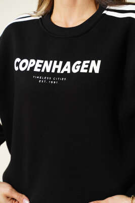 Copenhagen Baskılı Üç İplik Sweatshirt Siyah - İndirimli Tesettür Bluz