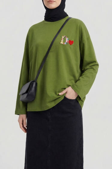 D Logolu Kalp Armalı Tunik Yeşil - Yılın Fırsatı