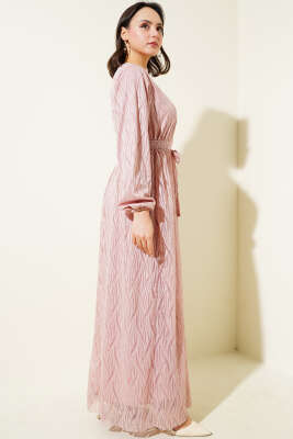 Dalga Dantelli Kuşaklı Elbise Pudra - Tesettür Elbise