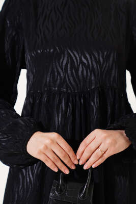 Dalga Desen Jakar Elbise Siyah - Tesettür Elbise