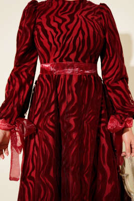 Dalga Desen Tül Kuşak Abiye Elbise Bordo - Elbise