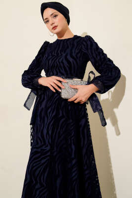 Dalga Desen Tül Kuşak Abiye Elbise Lacivert - Elbise