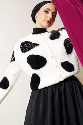 Dalmaçya Desen İncili Kısa Triko Hırka Vanilya - NEFİSE