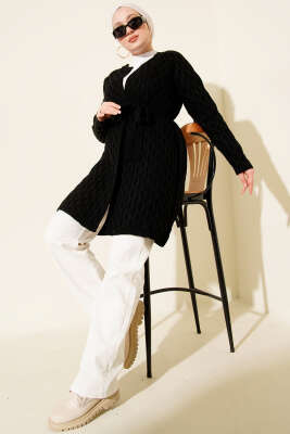 Damla Kabartmalı Triko Hırka Siyah - Günün Seçilenleri