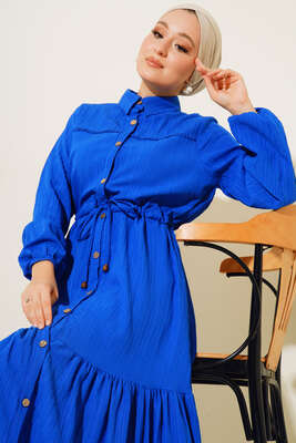 Dantel Detaylı Boydan Düğmeli Elbise Saks - Thumbnail
