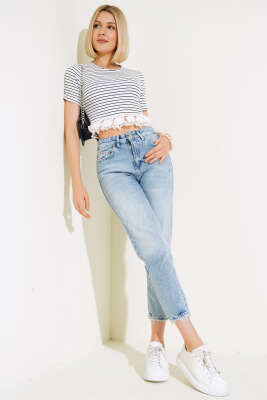 Dantel Detaylı Çizgili Bluz Beyaz - Kadın Giyim Modelleri