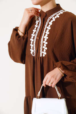 Dantel Detaylı Kat Kat Elbise Kahve - Tesettür Elbise