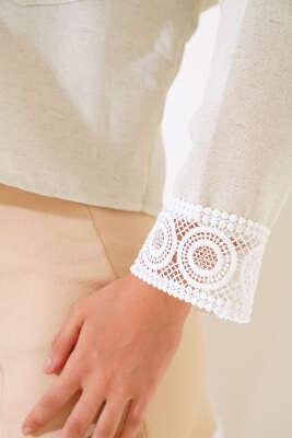 Dantel Detaylı Kısa Gömlek Taş Beyaz - Yeni Giyim