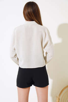 Dantel Detaylı Kısa Gömlek Taş - Yeni Giyim